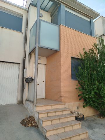 Imagen de piso en zona Almudevar(Huesca Provincia), por un valor de 176.000 Euros.