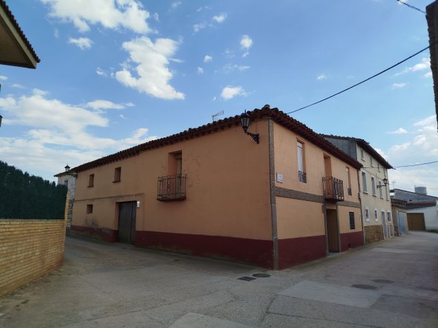 Imagen de piso en zona ARGAVIESO(Huesca Capital), por un valor de 97.000 Euros.